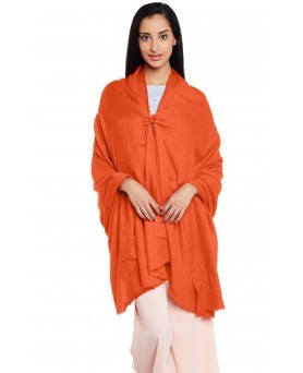 Les pashminas en cachemire pour les femmes enceintes : découvrez comment ces écharpes peuvent offrir confort et style pendant la grossesse. Hermine de Pashmina